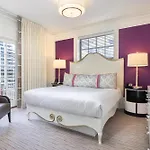 Inn At The Park: San Diego Suites